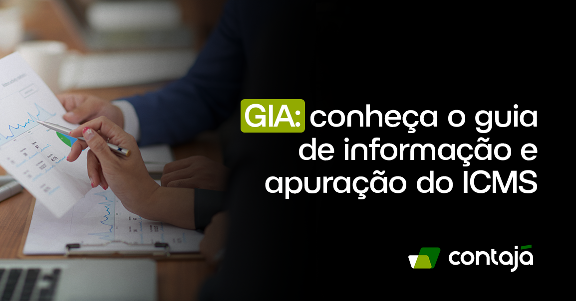 Duas pessoas estão olhando para uma folha de papel que tem gráficos. Uma das pessoas está segurando uma caneta. No canto direito da imagem, está o título do artigo: "GIA: conheça o guia de informações e apuração do ICMS"