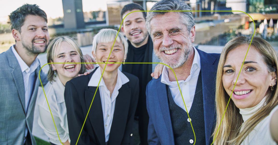 imagem de pessoas mais velhas sorrindo