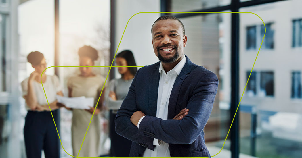 imagem de pessoas com braços cruzados