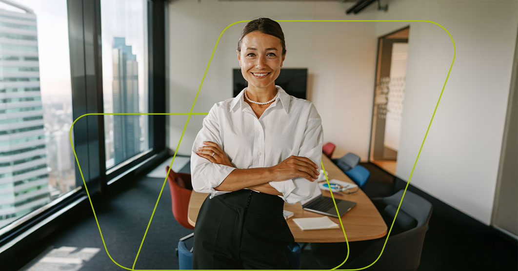 imagem de pessoa sorrindo para camera